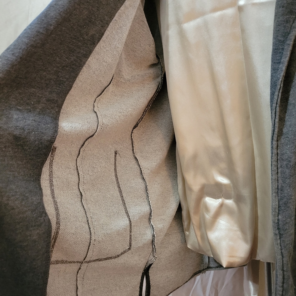 Women's Jacket - Picture 3 of 6